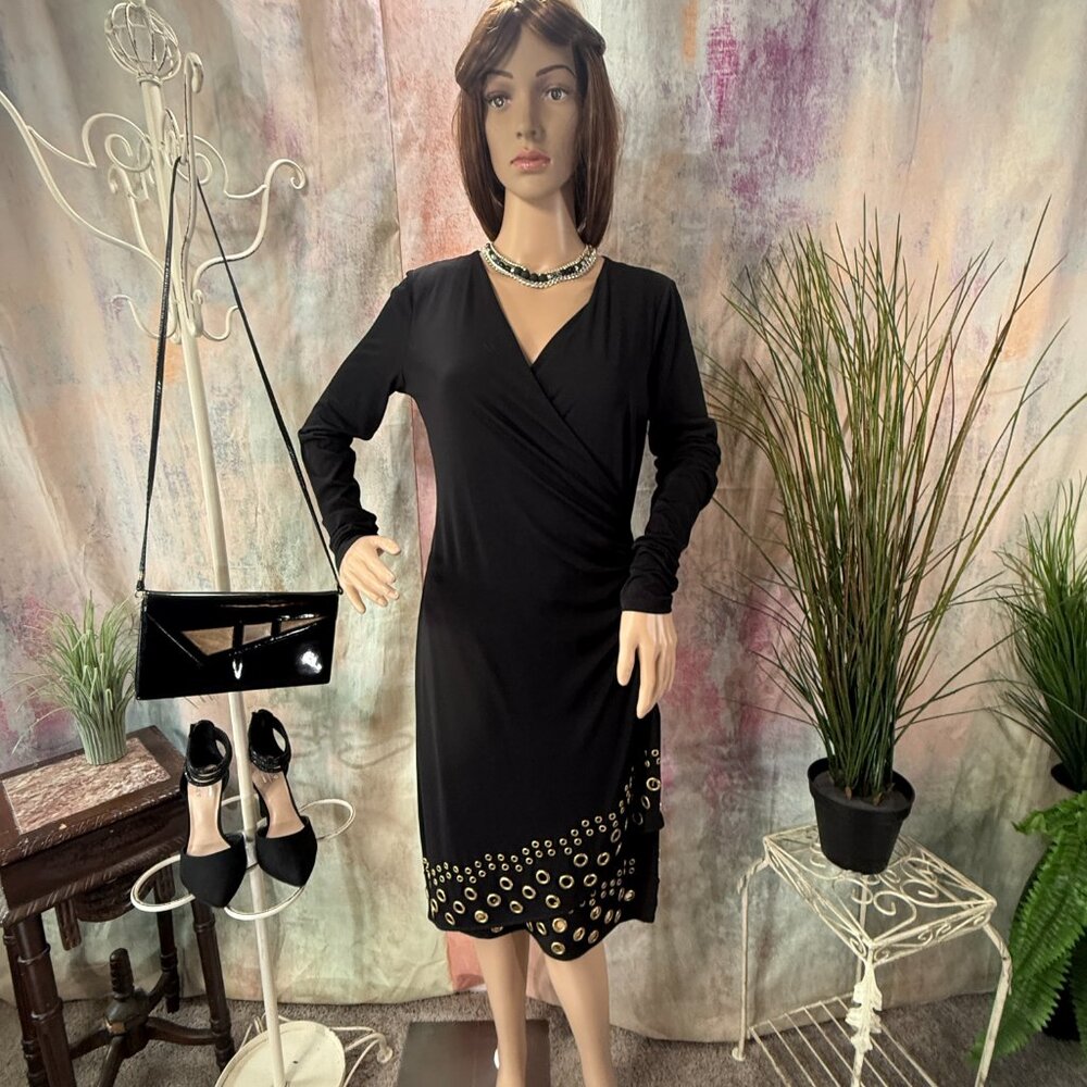📌MICHAEL Michael Kors  Timeless Dress with Gold Grommet Detailing at the Hem